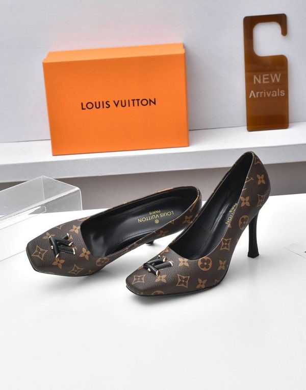 New Arrival LV Women Shoes 217