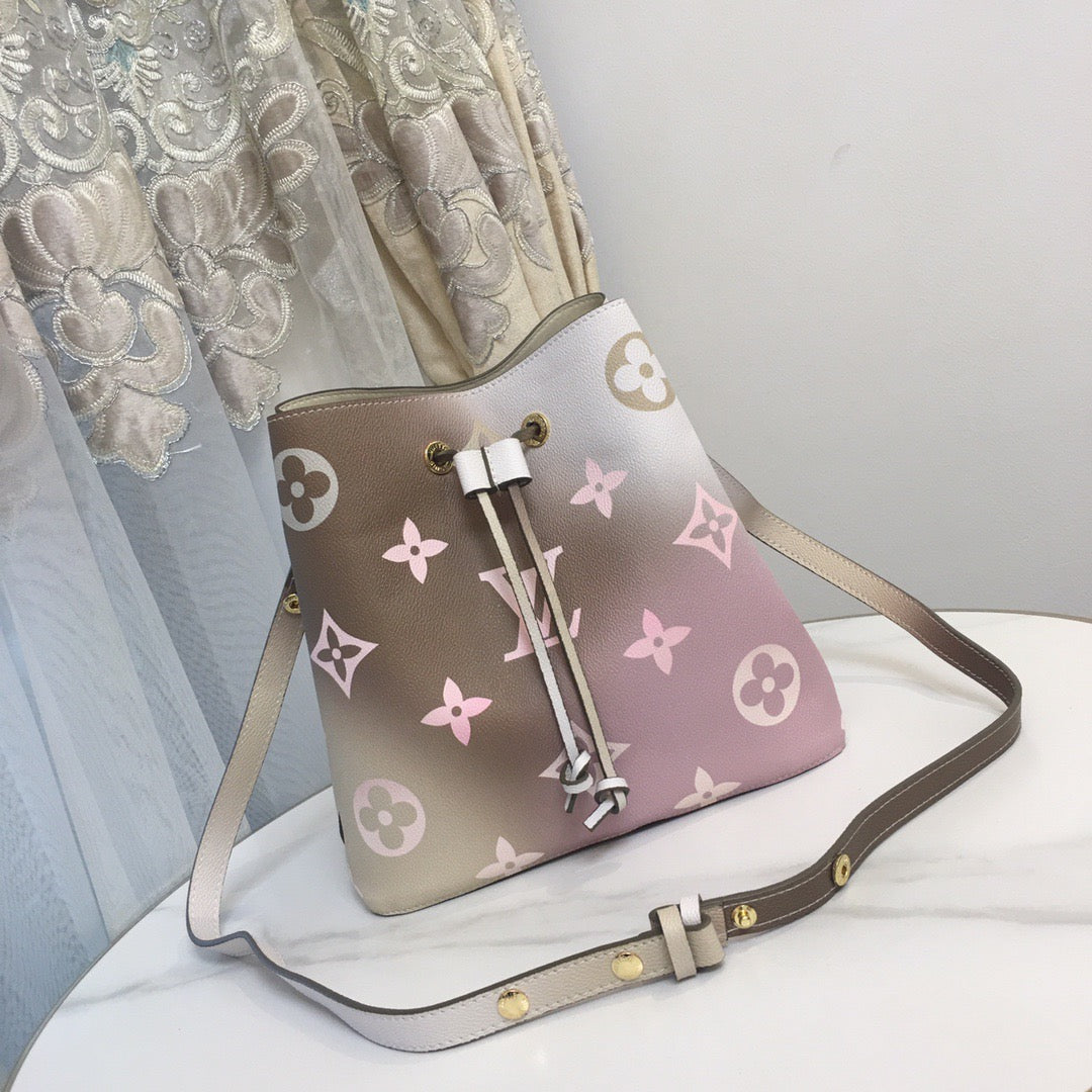 New Arrival L*V Handbag 856