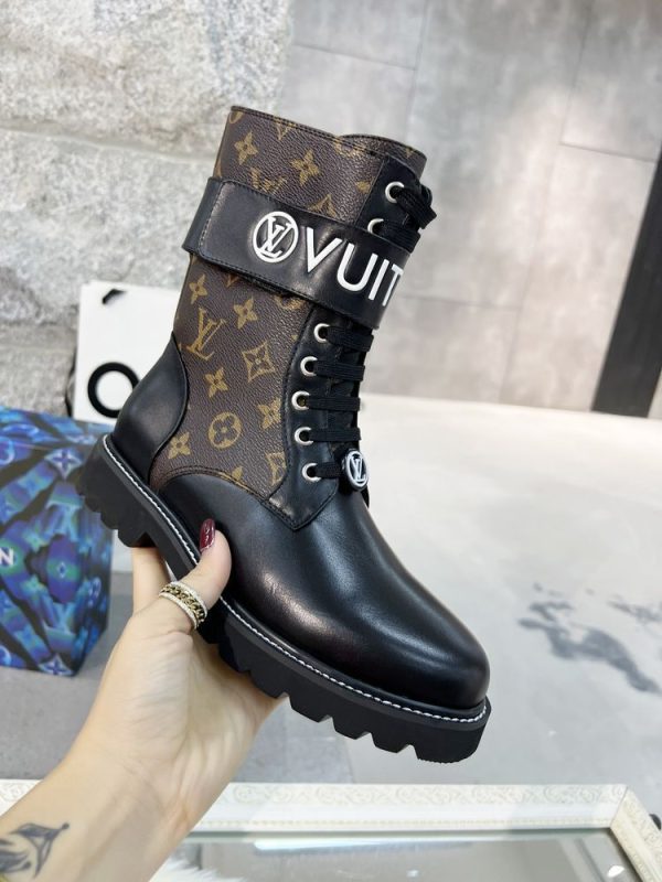 New Arrival LV Women Shoes 323