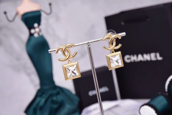 New Arrival Chanel Earrings Women 004