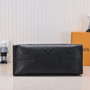 New Arrival L*V Handbag 900