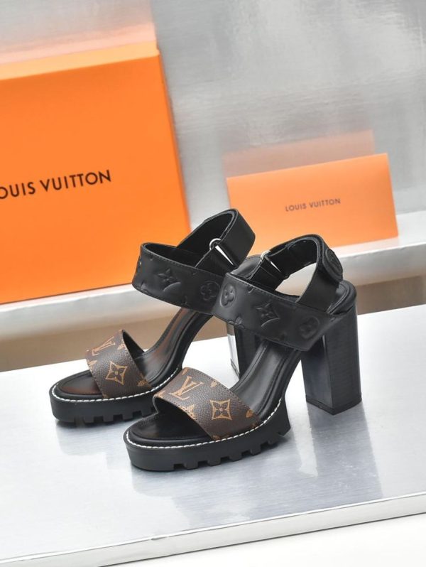 New Arrival LV Women Shoes 213