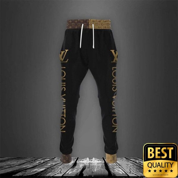 Customized Luxury Louis Vuitton With Logo Center Tshirt And 3D Shirt And Pants 085