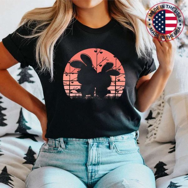 Cute Kissing Easter Rabbits Sunset Garden Nature Lover T-Shirt