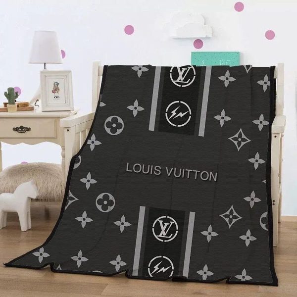 Dark Fashion Louis Vuitton Blanket 023