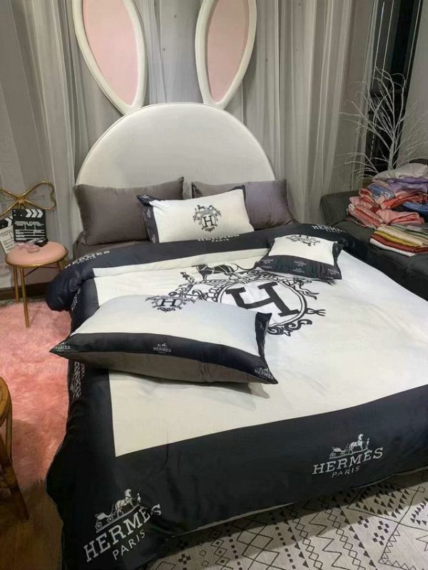 Hermes Paris Luxury Brand Type Bedding Sets 062