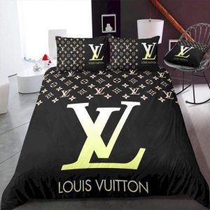 LV Luxury Brand Black Bedding Sets Bedroom 050