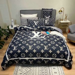LV Type Bedding Sets Duvet Cover LV Bedroom Sets Luxury Brand Bedding 104