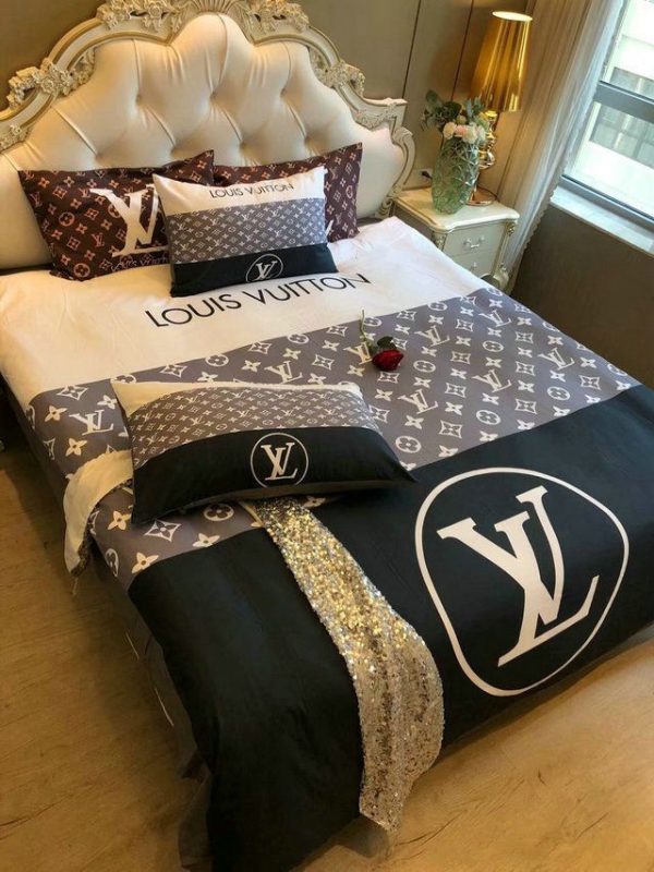 LV Type Bedding Sets Duvet Cover LV Bedroom Sets Luxury Brand Bedding 108