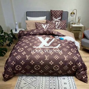LV Type Bedding Sets Duvet Cover LV Bedroom Sets Luxury Brand Bedding 128