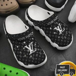 Louis Vuitton Full Black Logos Crocs 025