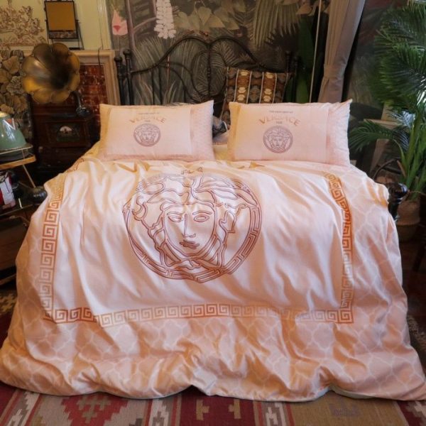 Luxury Brand Versace Type Bedding Sets 019