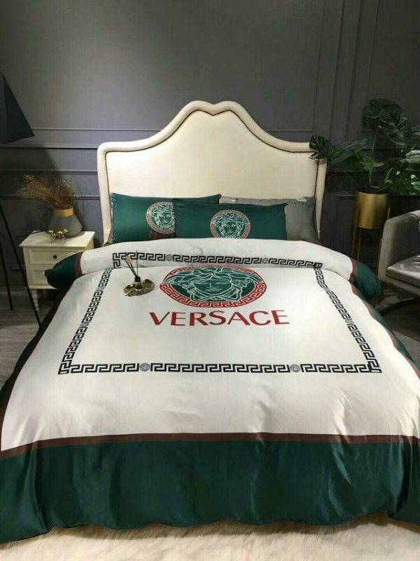 Luxury Brand Versace Type Bedding Sets 046