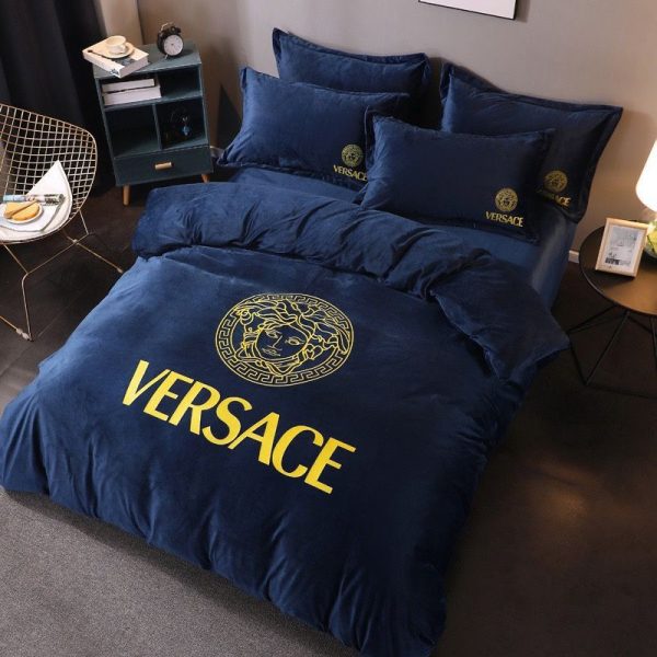 Luxury Brand Versace Type Bedding Sets 073