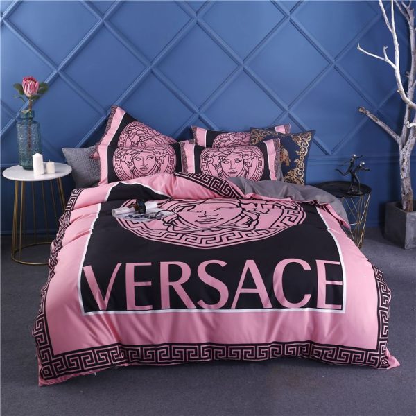 Luxury Brand Versace Type Bedding Sets 085