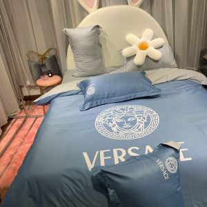 Luxury Brand Versace Type Bedding Sets 087