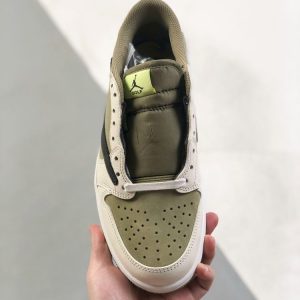 New Arrival Shoes First Look At The Travis Scott x Air Jordan 1 Low