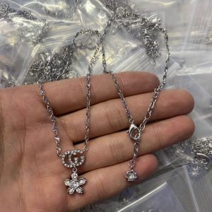 New Arrival Gucci Silver Necklace Women 115