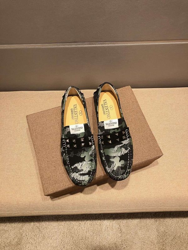 New Arrival Valentino Men Shoes 005