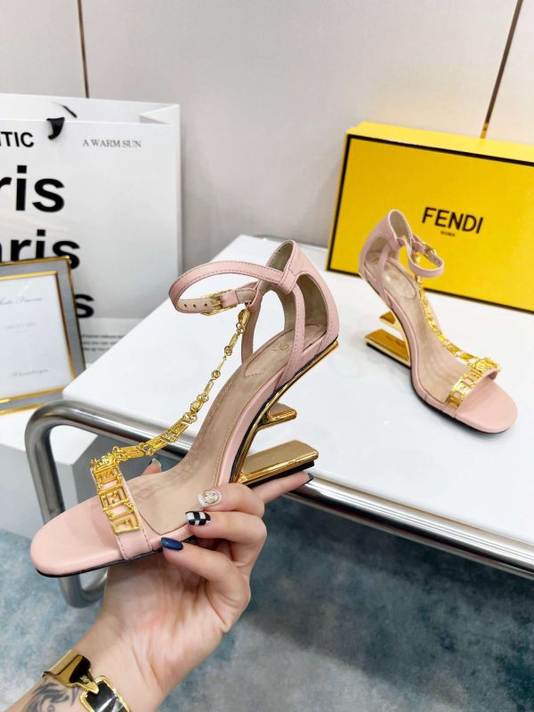 New Arrival Fendi Women Shoes F031