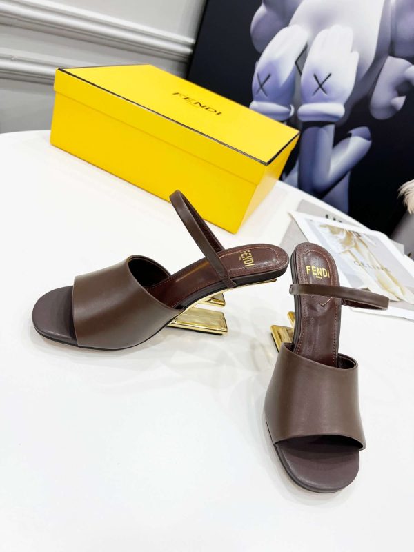 New Arrival Fendi Women Shoes F043