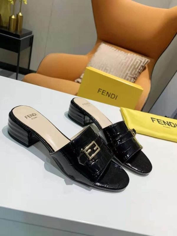 New Arrival Fendi Women Shoes F010