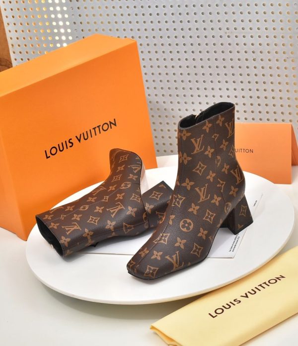 New Arrival LV Women Shoes L382