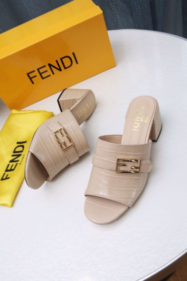 New Arrival Fendi Women Shoes F016