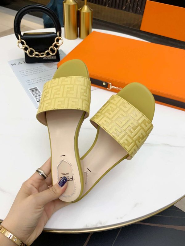 New Arrival Fendi Women Shoes F027