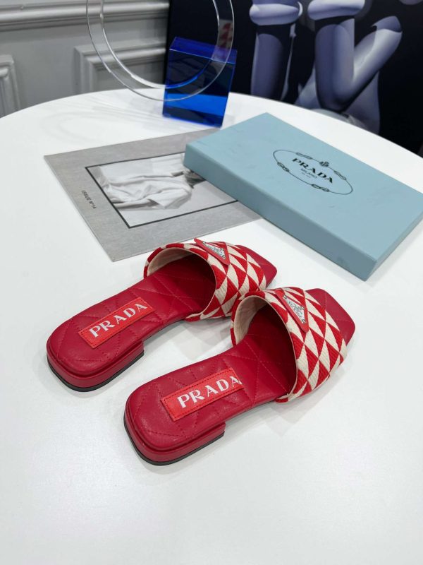 New Arrival Prada Women Shoes P005