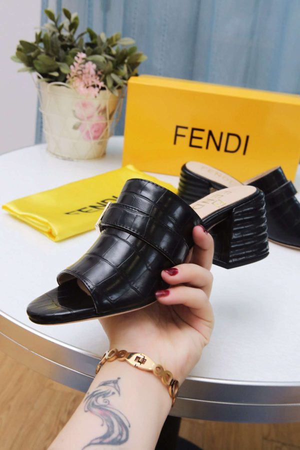 New Arrival Fendi Women Shoes F016