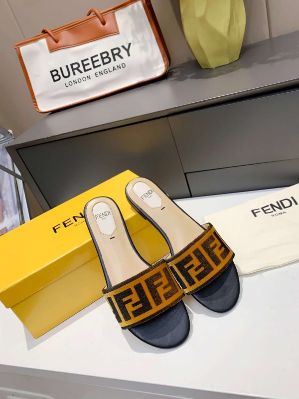 New Arrival Fendi Women Shoes F005