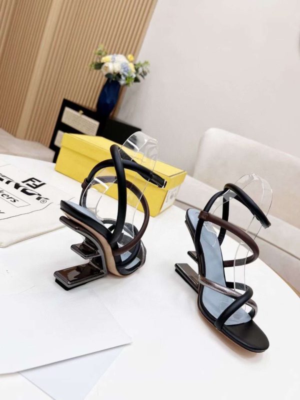 New Arrival Fendi Women Shoes F036