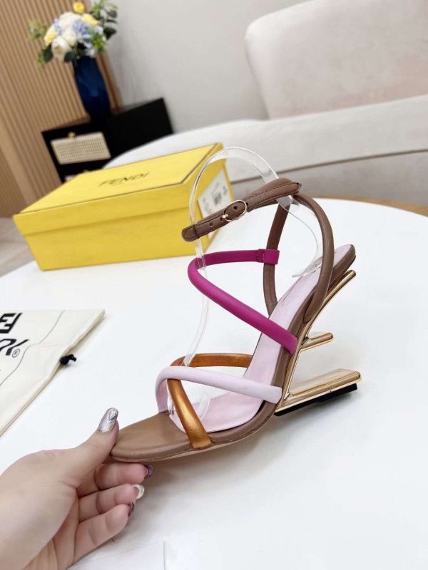 New Arrival Fendi Women Shoes F034