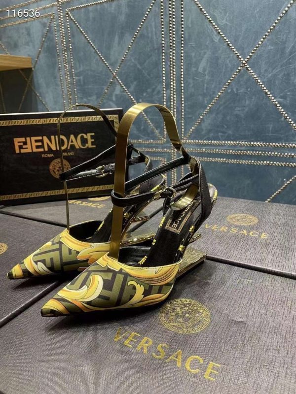 New Arrival Fendi Women Shoes F040