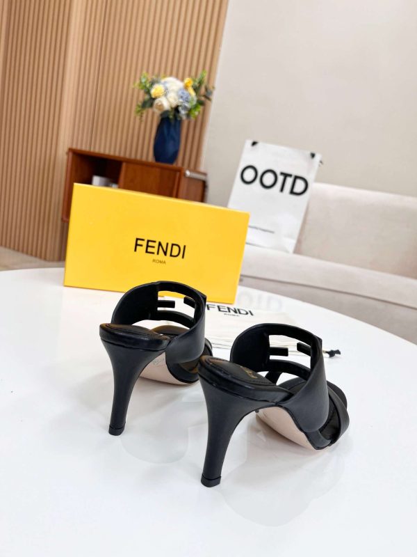 New Arrival Fendi Women Shoes F028