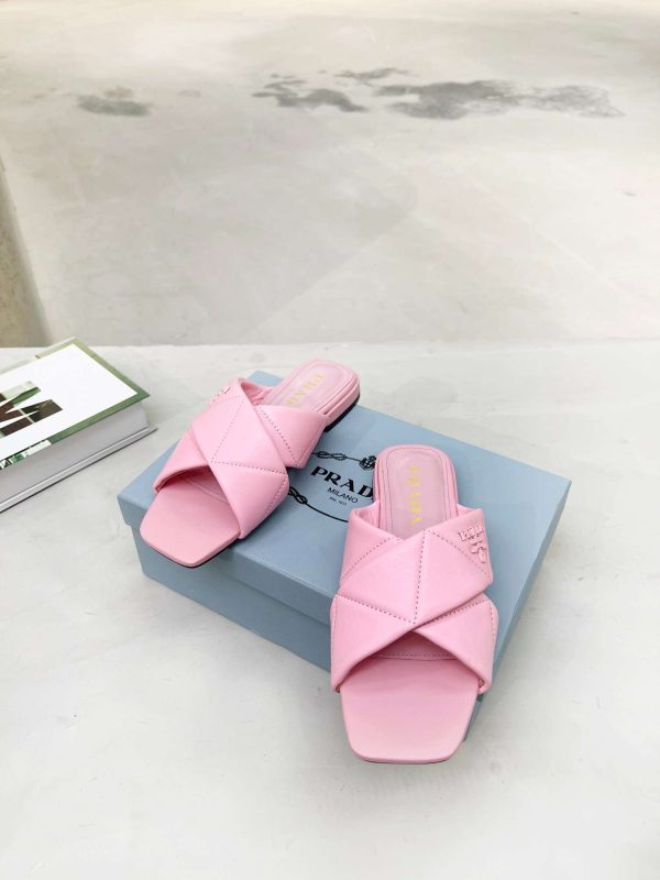 New Arrival Prada Women Shoes P022