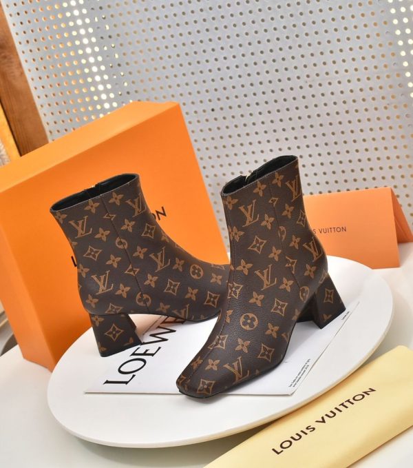 New Arrival LV Women Shoes L382