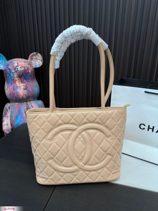 New Arrival CN Handbag C466