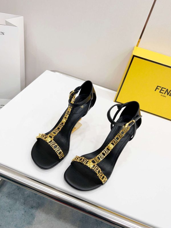 New Arrival Fendi Women Shoes F032