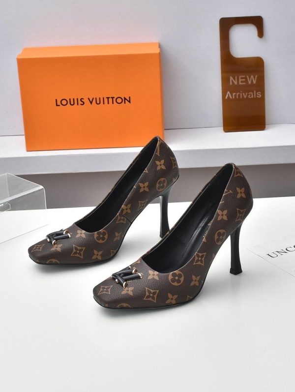 New Arrival LV Women Shoes L242