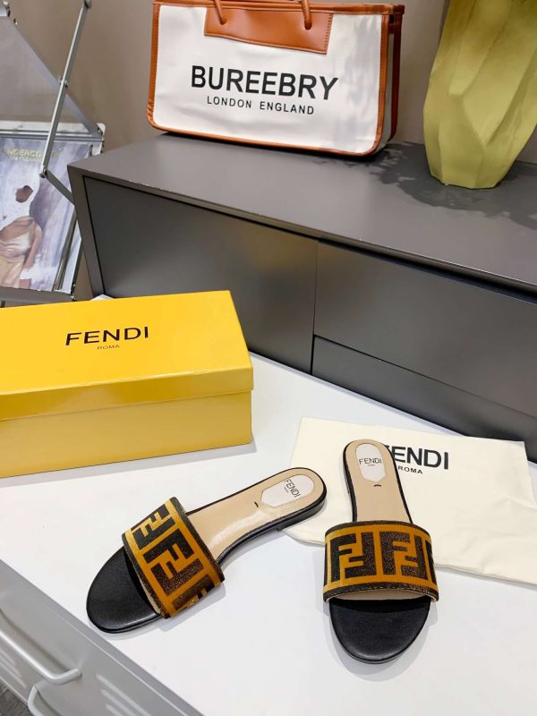 New Arrival Fendi Women Shoes F005