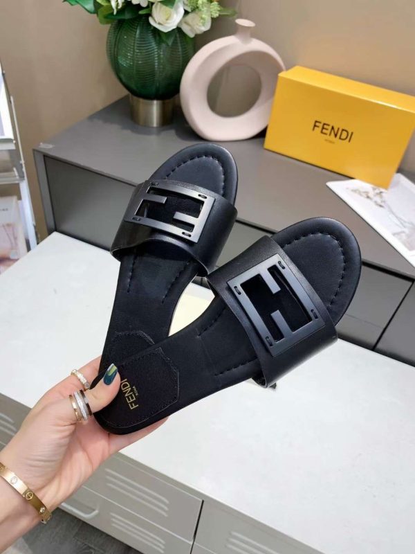 New Arrival Fendi Women Shoes F014