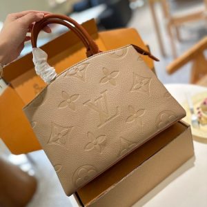 New Arrival LV Handbag L417