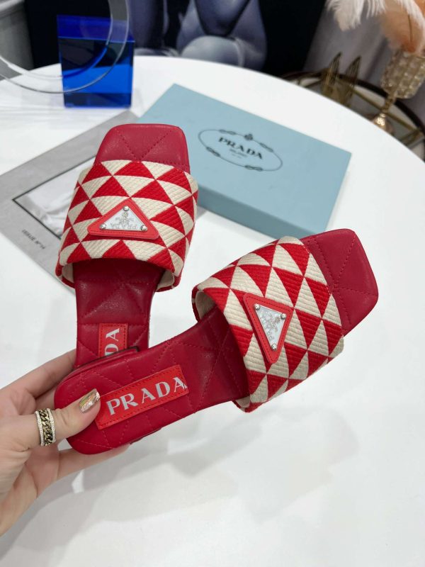 New Arrival Prada Women Shoes P005