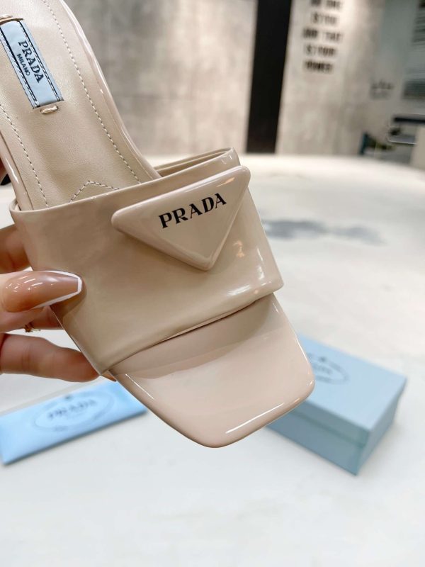 New Arrival Prada Women Shoes P032