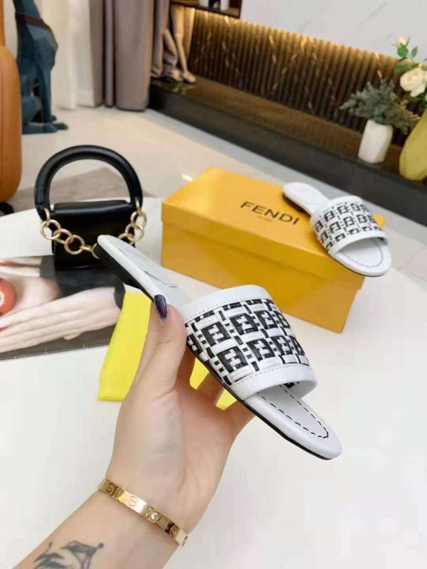 New Arrival Fendi Women Shoes F017