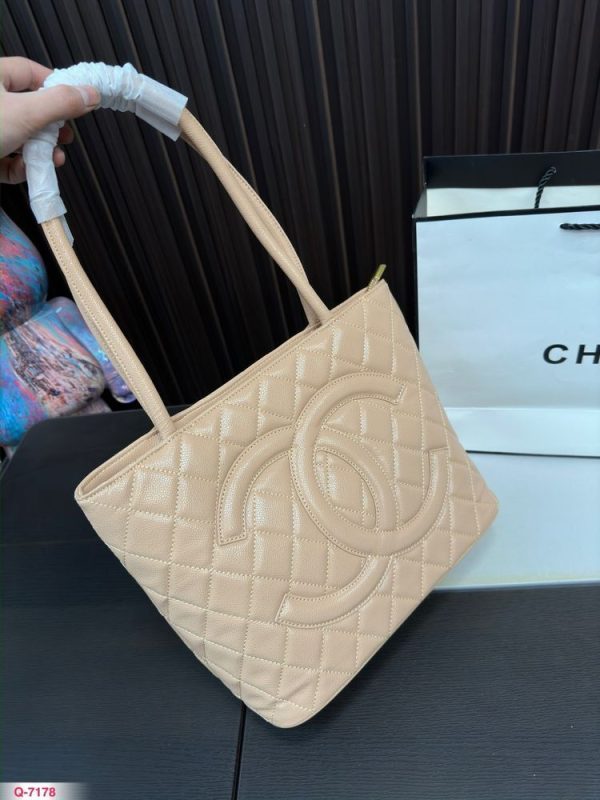 New Arrival CN Handbag C466