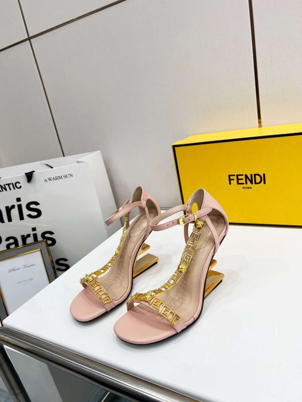 New Arrival Fendi Women Shoes F031