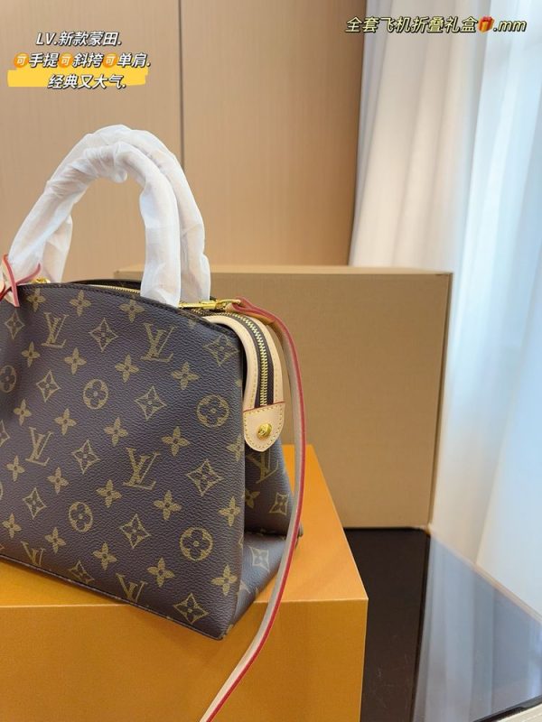 New Arrival LV Handbag L822